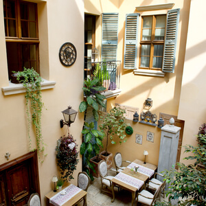 plac kolegiacki restauracja