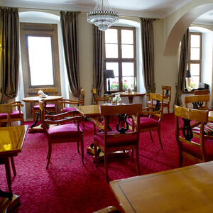 plac kolegiacki restauracja