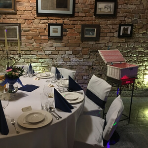 plac kolegiacki restauracja